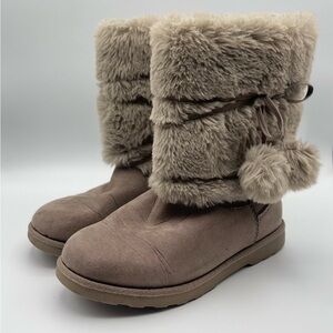 Girls' Makalu Cozy Land Boots Taupe Grey Nice!